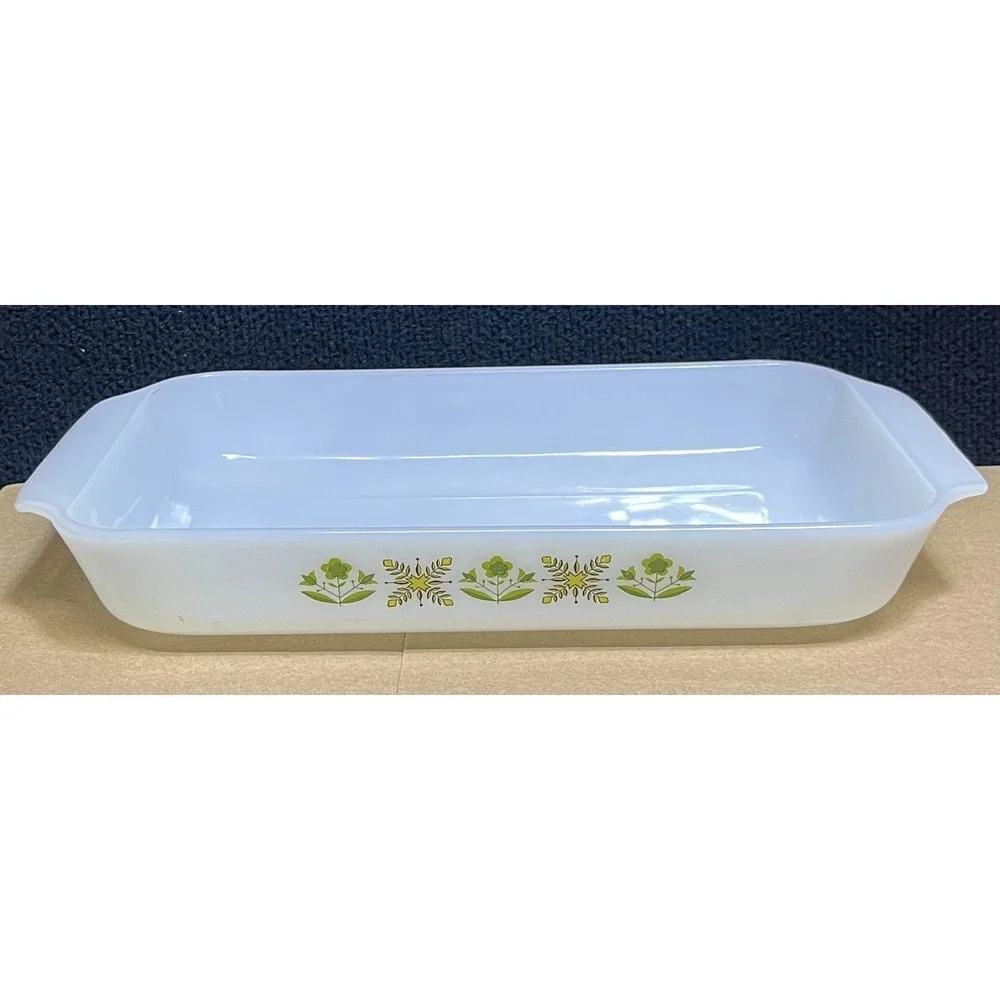 Vintage Anchor Hocking Fire-King Meadow Green Oblong Baking Dish‎ USA Milk Glass